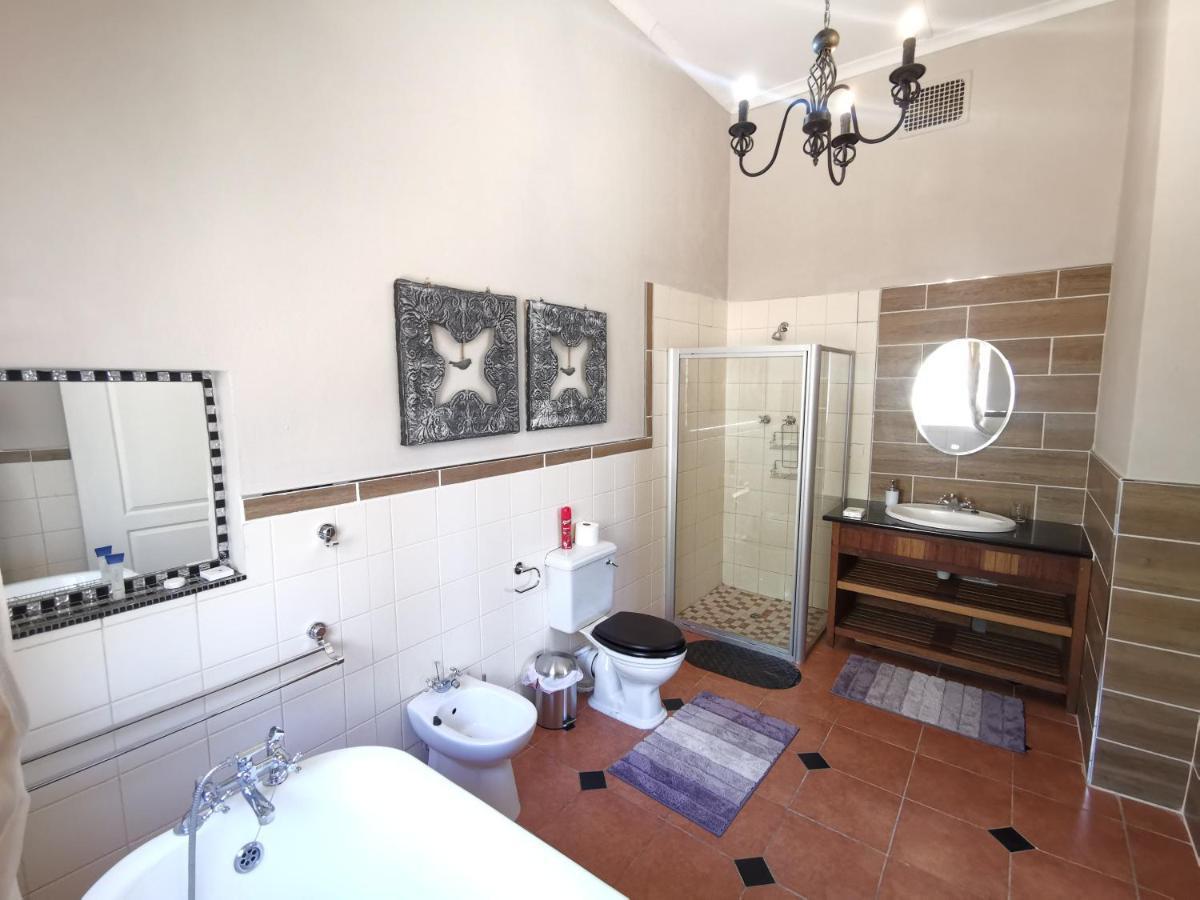 Lucolo Palace B&B אליוואל נורת' מראה חיצוני תמונה