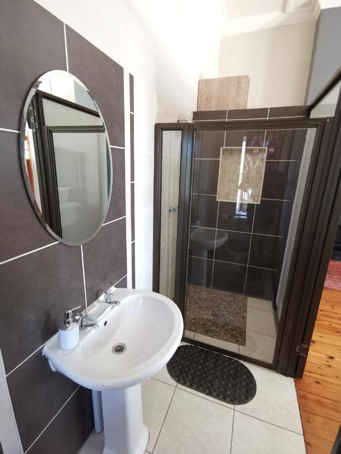Lucolo Palace B&B אליוואל נורת' מראה חיצוני תמונה